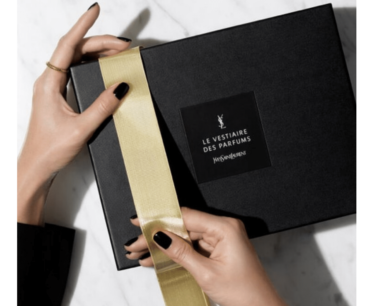 Échantillons gratuits de parfums Cuir et Tuxedo Yves Saint Laurent aux Galeries Lafayette